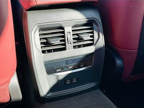 New 2026 BMW 330i Sedan w/ Convenience Package image 20