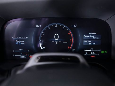 Used 2024 Lexus GX 550 w/ Accessory Package (31) AWD/4WD image 31