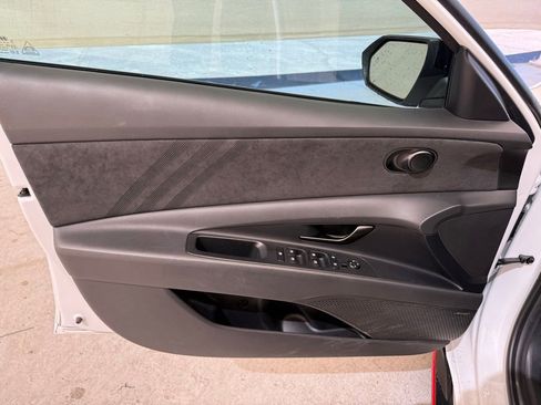 Used 2025 Hyundai Elantra N image 14