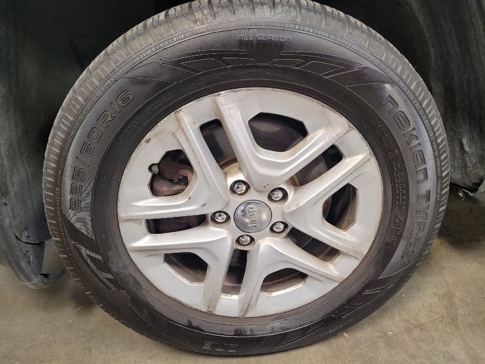Used 2018 Jeep Compass Sport FWD image 31