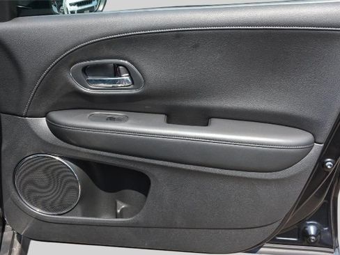 Used 2017 Honda HR-V EX-L image 21