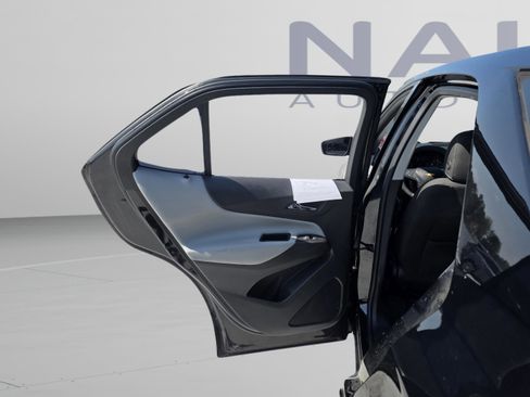 Used 2018 Chevrolet Equinox LS FWD image 17