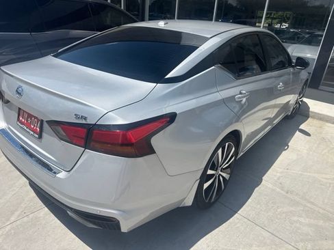 Used 2022 Nissan Altima 2.5 SR FWD image 4