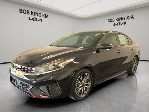 Used 2022 Kia Forte GT-Line w/ GT-Line Premium Package FWD image 1