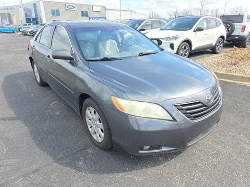 Used 2008 Toyota Camry XLE image 2