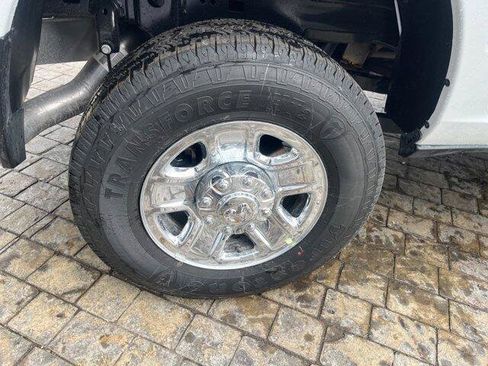 New 2026 RAM 2500 Tradesman AWD/4WD image 17