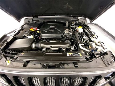 Used 2021 Jeep Wrangler Unlimited Sahara image 10