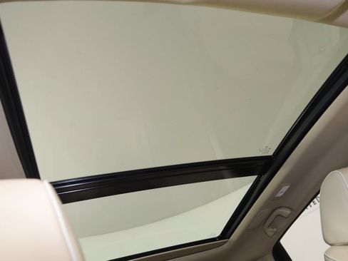 Used 2023 Acura RDX AWD w/ Advance Package image 11