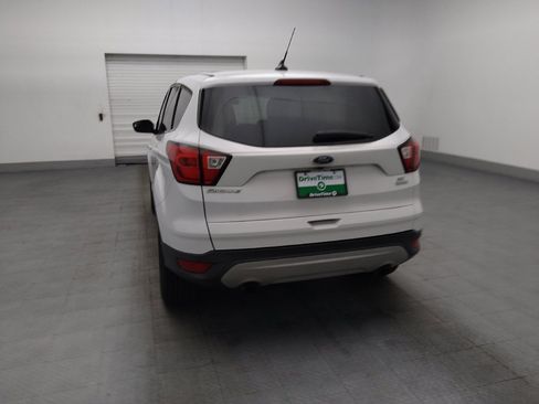Used 2019 Ford Escape SE FWD image 6
