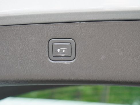 Used 2024 Chevrolet Blazer RS FWD image 10