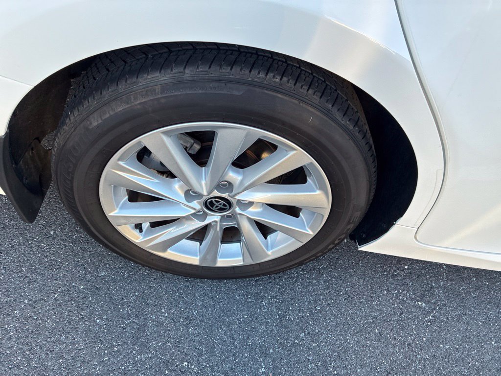 Certified 2024 Toyota Camry LE FWD image 19