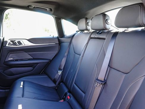 Used 2025 BMW M440i RWD image 18