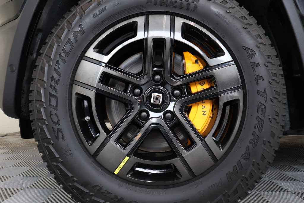 Used 2022 Rivian R1S Launch Edition Quad AWD/4WD image 10