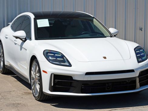 Used 2024 Porsche Panamera 4 image 58