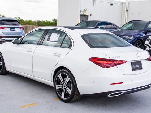 Used 2025 Mercedes-Benz C 300 4MATIC Sedan image 7