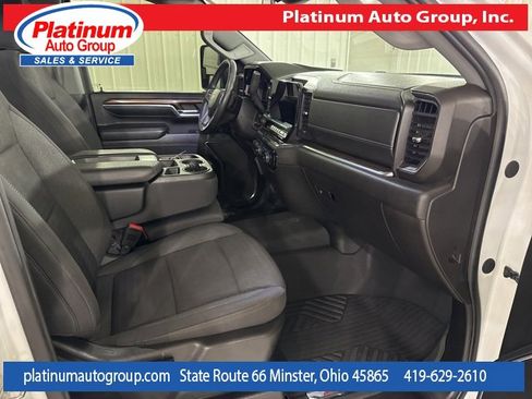 Used 2024 Chevrolet Silverado 2500 LT image 35