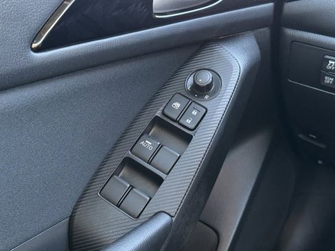 Used 2014 MAZDA MAZDA3 i Touring w/ Moonroof Package 1 image 31