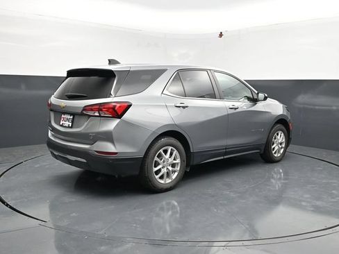 Used 2024 Chevrolet Equinox LT AWD/4WD image 9