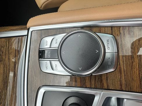 Used 2016 BMW 750i xDrive AWD/4WD image 34