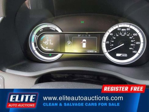 Used 2017 Kia Niro LX FWD image 14