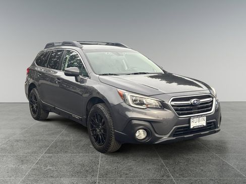 Used 2018 Subaru Outback 2.5i Premium image 1