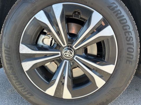 Used 2024 Toyota bZ4X XLE image 13