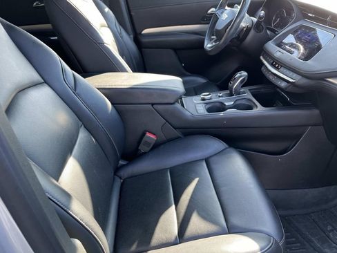 Used 2019 Cadillac XT4 Premium Luxury w/ Enhanced Visibility Package image 23