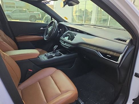 Used 2020 Cadillac XT4 Sport AWD/4WD image 17
