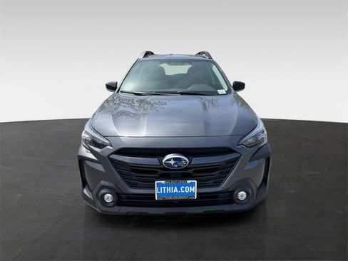 Used 2025 Subaru Outback Premium image 6