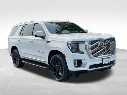 Used 2022 GMC Yukon Denali AWD/4WD image 3