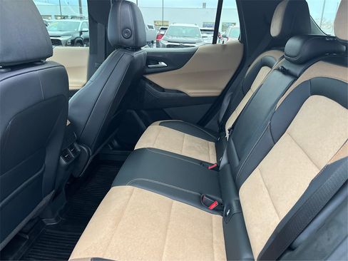 Used 2025 Chevrolet Equinox ACTIV w/ LPO, Floor Liner Package image 10