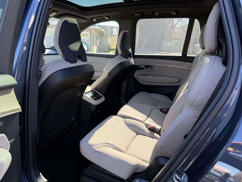 New 2026 Volvo XC90 B6 Plus w/ Protection Package Premier AWD/4WD image 14