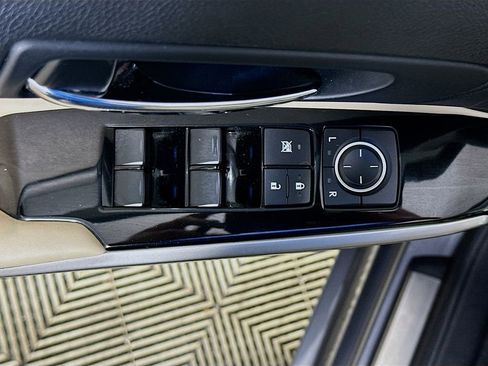 Used 2016 Lexus IS 300 AWD image 20