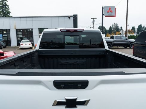 Used 2023 Chevrolet Silverado 1500 ZR2 w/ Technology Package image 7