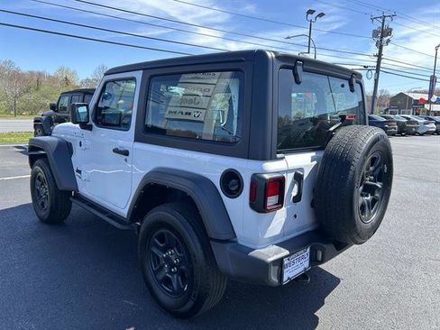 Used 2021 Jeep Wrangler Sport AWD/4WD image 5