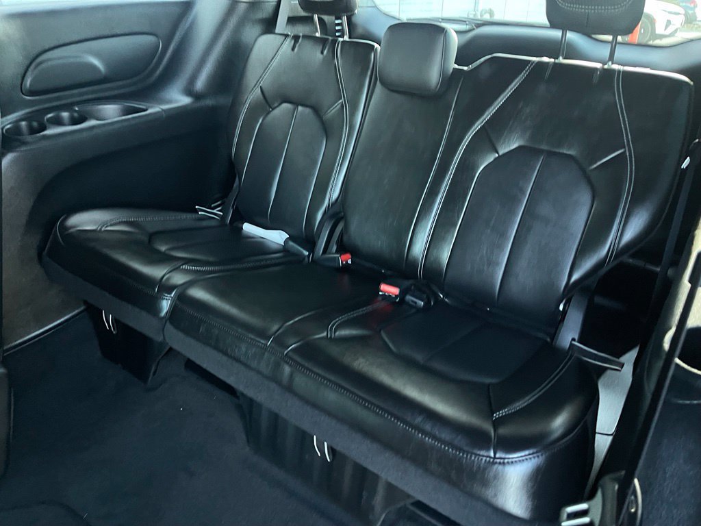 New 2027 Chrysler Pacifica Select FWD image 13