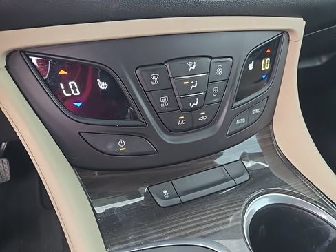 Used 2020 Buick Envision Preferred FWD image 29