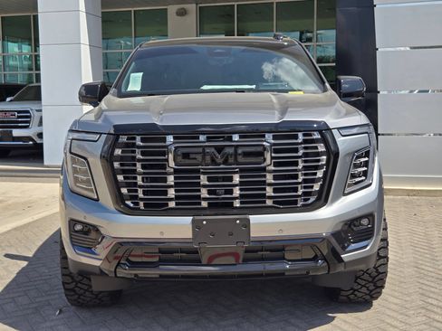 New 2026 GMC Yukon Denali Ultimate AWD/4WD image 2