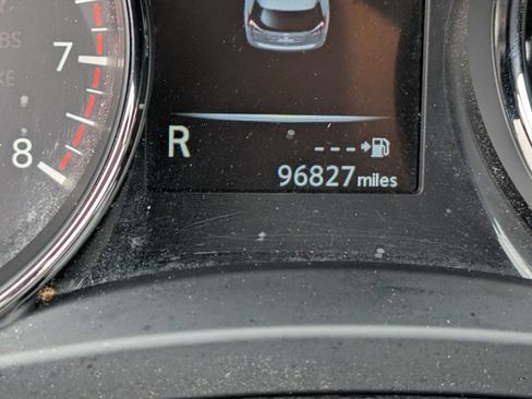 Used 2017 Nissan Rogue S image 25