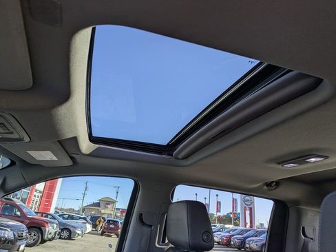 Used 2022 GMC Sierra 1500 Denali w/ Denali Premium Package image 20