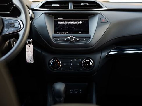 Used 2023 Chevrolet TrailBlazer LS image 18