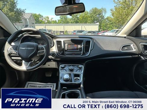 Used 2015 Chrysler 200 Limited image 18