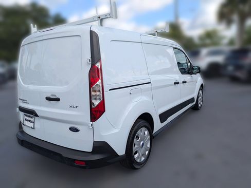 Used 2022 Ford Transit Connect XLT FWD image 5