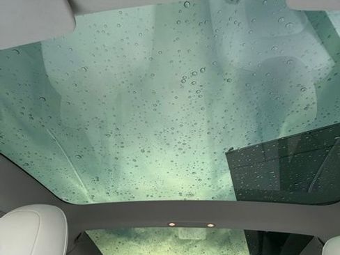 Used 2020 Tesla Model 3 Long Range image 17