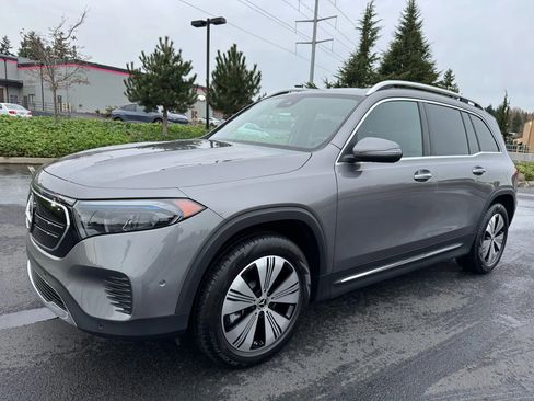 Used 2023 Mercedes-Benz EQB 300 4MATIC w/ Exclusive Package image 5