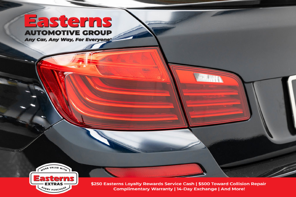 Used 2015 BMW M5 RWD image 60