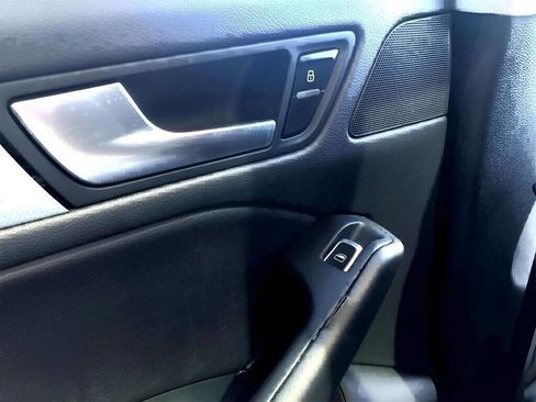 Used 2016 Audi Q5 2.0T Premium image 24