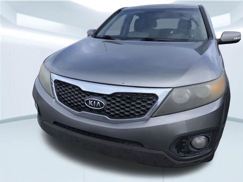 Used 2011 Kia Sorento EX w/ Limited Pkg image 2