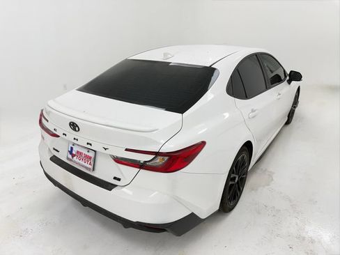 Used 2026 Toyota Camry SE w/ Convenience Package FWD image 40