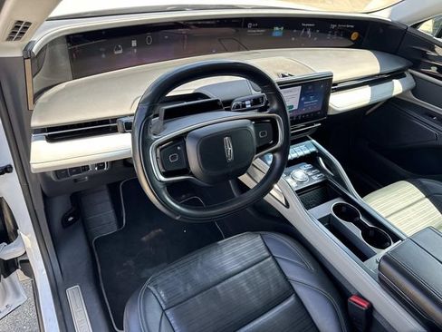 Used 2024 Lincoln Nautilus Reserve AWD/4WD image 24